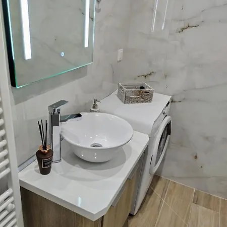εlite αpartment 아파트 트리칼라
