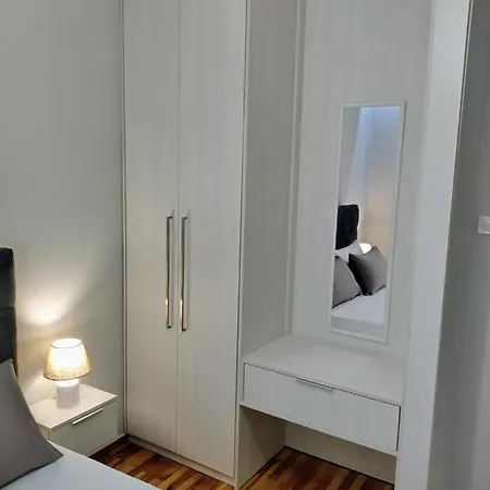 εlite αpartment Apartment *
