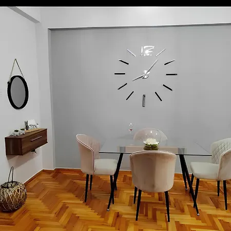 アパート εlite αpartment